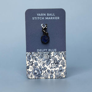 Delft Blue Yarn Ball Stitch Marker single – Enamel Knitting Marker
