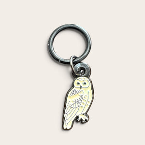 Snowy Owl Stitch Marker | Custom Enamel Knitting Stitch Marker or Removable Progress Keeper | Firefly Notes