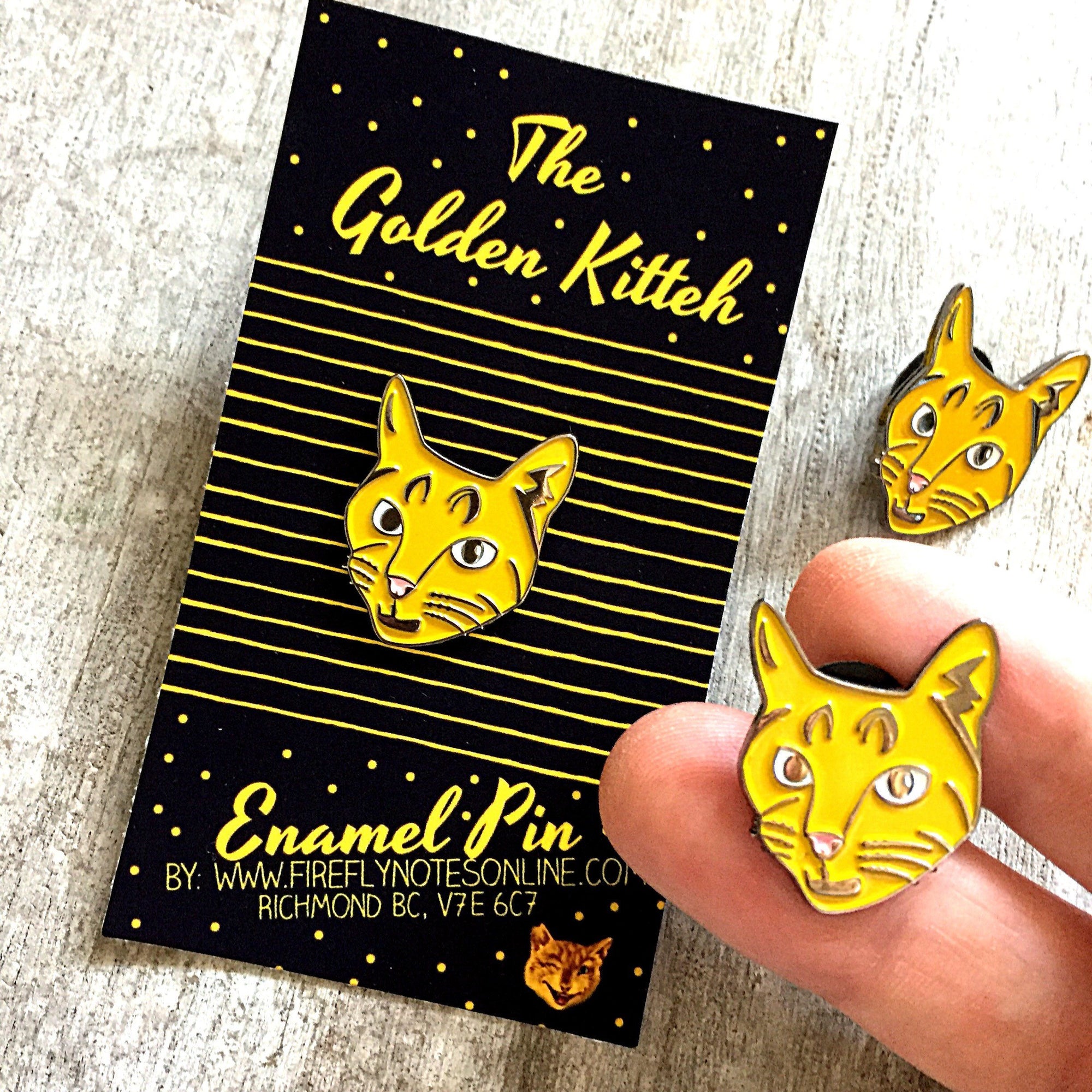 Cat enamel pin, golden kitteh